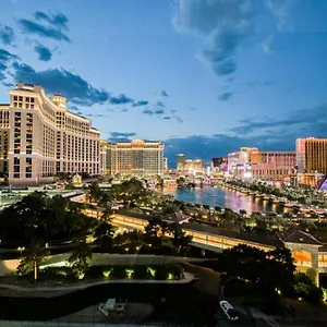 Aparthotel Stripviewsuites At Jockey Club, Las Vegas