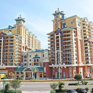 emerald-grande-at-harborwalk-village.panamacity-beachhotels.com/